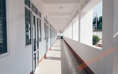学校