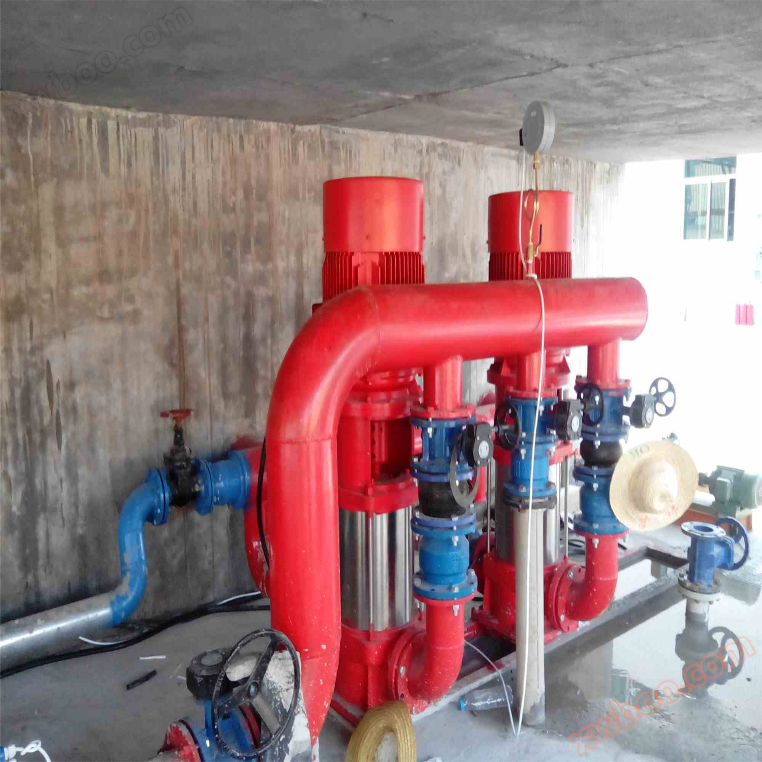 Fire frequency conversion constant pressure water supply equipment