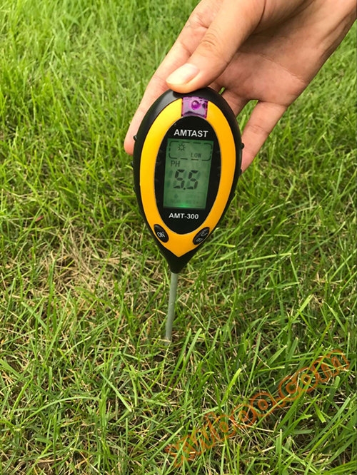 Four in one soil tester (measuring soil pH, temperature and humidity, and light intensity)