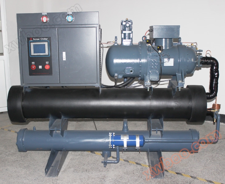Single head water-cooled screw chiller