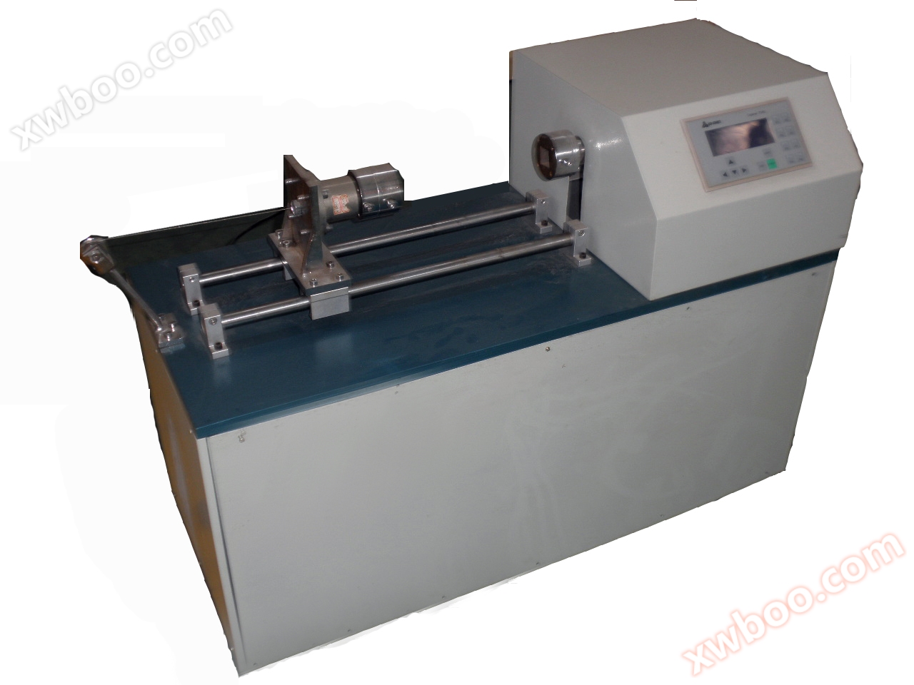 Počítačově ovládaný stroj na zkoušku otáčení drátu