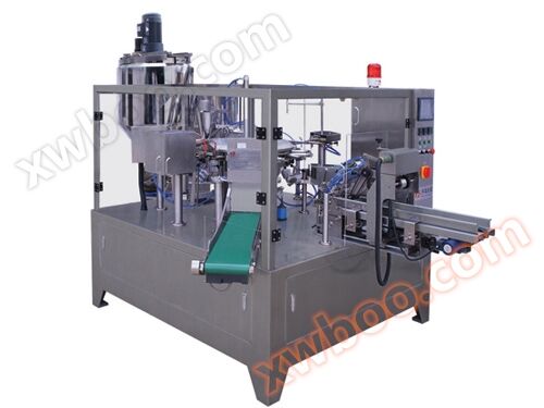 Liquid bag packaging machine
