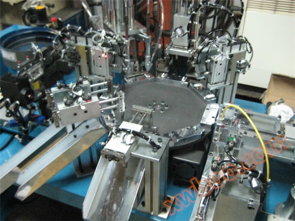 Pencil Knife Automatic Screw Locking Machine