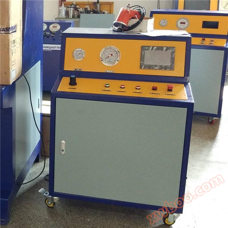 Stainless steel tube radiator, water pressure expansion machine, high-pressure expansion fixture