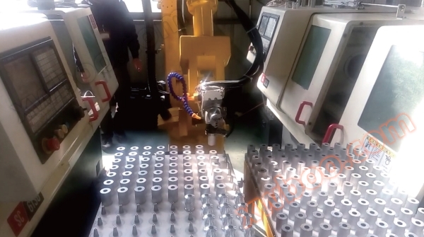 Loading and unloading in the machine tool industry